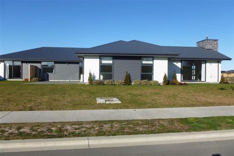 Photo of property in 1 Kahuraki Drive, Pegasus, 7612