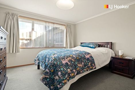 Photo of property in 2 Sunninghurst Drive, Fairfield, Dunedin, 9018