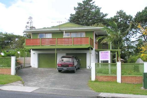 Photo of property in 18 Reynella Drive, Massey, Auckland, 0614