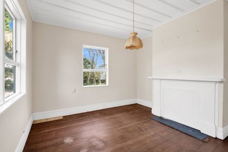 Photo of property in 41 Gloag Street, Waverley, 4510