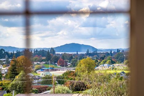 Photo of property in 9 Cobbe Place, Pomare, Rotorua, 3015