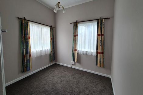 Photo of property in 32 Bristol Square, Hutt Central, Lower Hutt, 5010