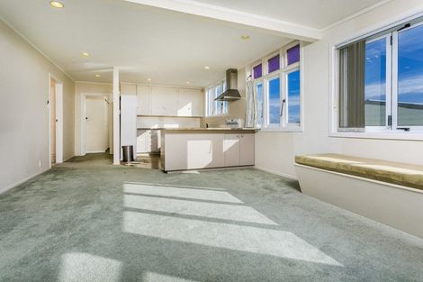 Photo of property in 120 Eskdale Road, Birkdale, Auckland, 0626