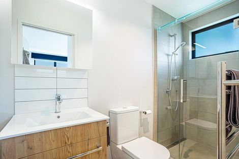 Photo of property in 392a Hibiscus Coast Highway, Orewa, 0931