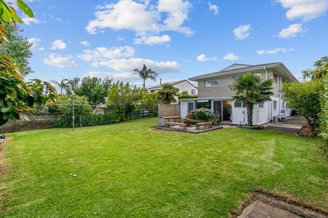 Photo of property in 76 Racecourse Road, Waiuku, 2123