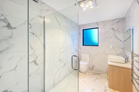 Photo of property in 3a Frontier Lane, Flat Bush, Auckland, 2019