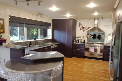 Photo of property in 68b Chatsworth Road, Silverstream, Upper Hutt, 5019