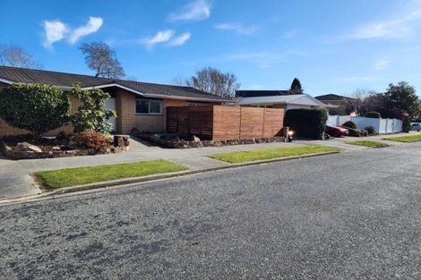 Photo of property in 1 Guinness Crescent, Ilam, Christchurch, 8041
