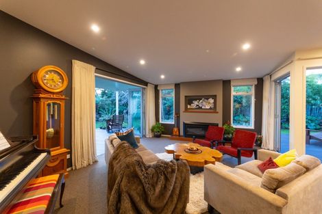 Photo of property in 72 Pahiatua Street, Hokowhitu, Palmerston North, 4410