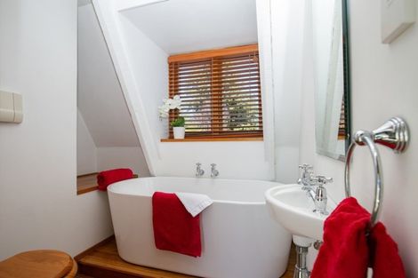 Photo of property in 1 Reading Street, Greytown, 5712