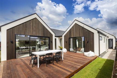 Photo of property in 28 Oakmill Drive, Casebrook, Christchurch, 8051