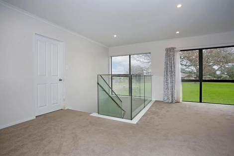 Photo of property in 112a Longford Park Drive, Takanini, 2112