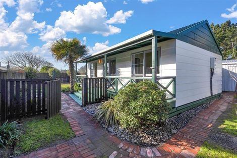 Photo of property in 28 Chamberlain Avenue, Amberley, 7481