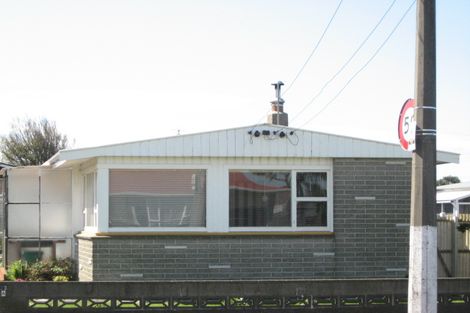 Photo of property in 23 Prestons Road, Redwood, Christchurch, 8051