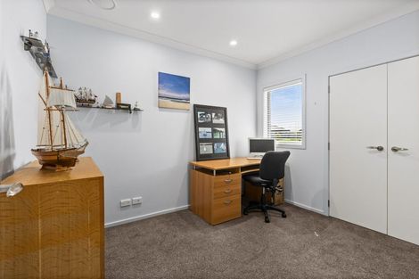 Photo of property in 37 Kapiti Drive, Poraiti, Napier, 4112