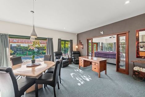 Photo of property in 1 Strachan Way, Highbury, Palmerston North, 4412