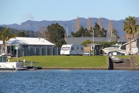 Photo of property in 32 Arawa Lane, Whitianga, 3510