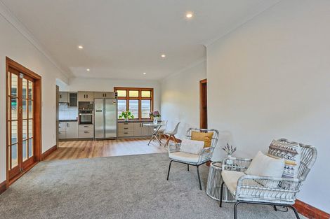 Photo of property in 408 Alexandra Street, Hastings, 4122