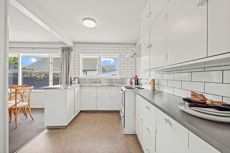 Photo of property in 47 Northcote Road, Northcote, Christchurch, 8052