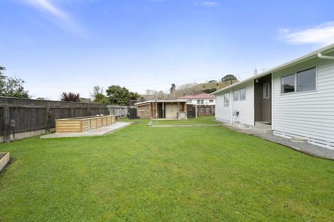 Photo of property in 30 Ongo Road, Hunterville, 4730