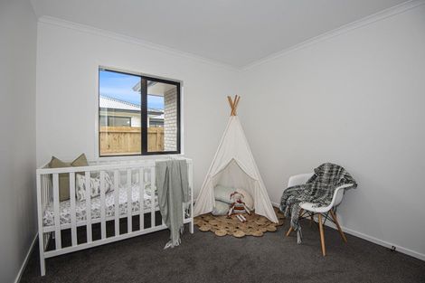 Photo of property in 17 Royal St Annes Drive, Te Kamo, Whangarei, 0112