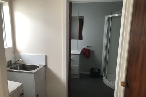 Photo of property in 2/12 Cardall Street, Newtown, Wellington, 6021