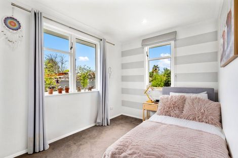 Photo of property in 26 Palmerston Road, Havelock North, 4130