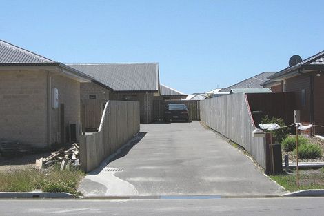 Photo of property in 10 Mataroa Place, Parklands, Christchurch, 8083