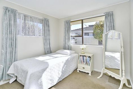 Photo of property in 17 Castile Place, Belfast, Christchurch, 8051