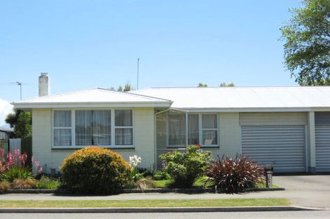 Photo of property in 388b High Street, Rangiora, 7400
