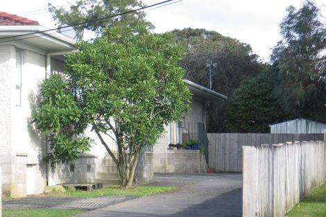 Photo of property in 1/28 Taipari Road, Te Atatu Peninsula, Auckland, 0610