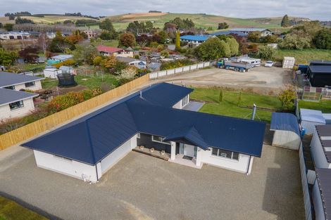 Photo of property in 17 Gordon Street, Weston, Oamaru, 9401