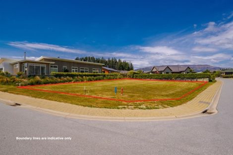 Photo of property in 8 Mcleod Avenue, Wanaka, 9305