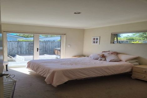 Photo of property in 8 Sackville Street, Martinborough, 5711