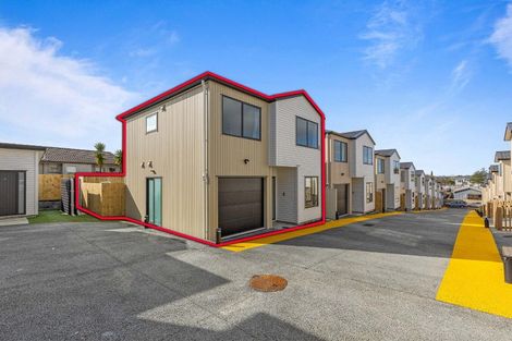 Photo of property in 11/116 Colwill Road, Massey, Auckland, 0614