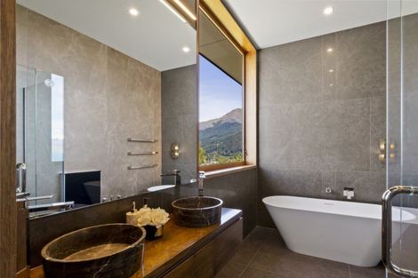 Photo of property in 27 Edinburgh Drive, Queenstown, 9300