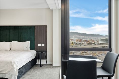 Photo of property in Proximity Apartment Hotel, 804/172u Thorndon Quay, Pipitea, Wellington, 6011