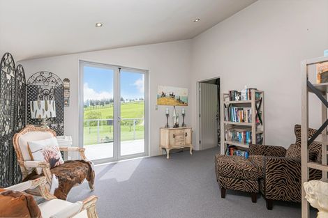 Photo of property in 180a Tikokino Road, Waipawa, 4273