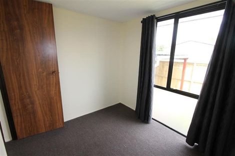 Photo of property in 8 Cameron Place, Ranui, Auckland, 0612