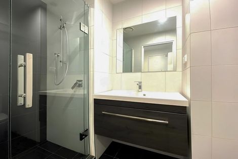 Photo of property in 414/19 Rawene Road, Birkenhead, Auckland, 0626