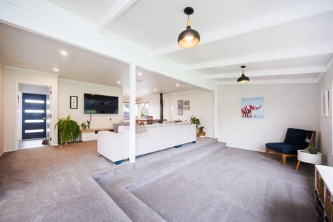 Photo of property in 27 Ferndale Place, Feilding, 4702