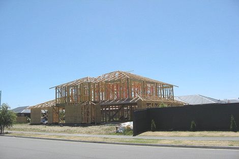 Photo of property in 6 Mataroa Place, Parklands, Christchurch, 8083