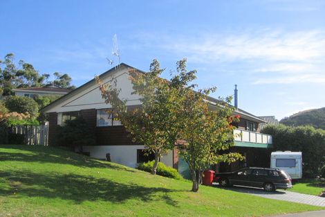 Photo of property in 16 Shackle Lane, Whitby, Porirua, 5024
