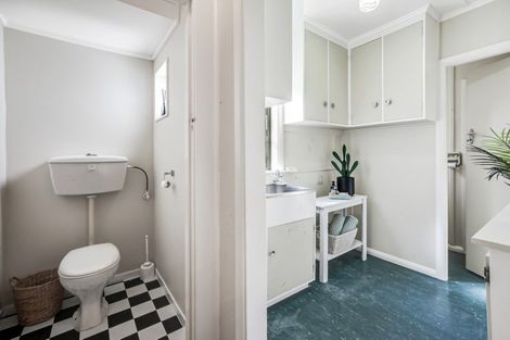 Photo of property in 216 Fox Street, Hamilton East, Hamilton, 3216