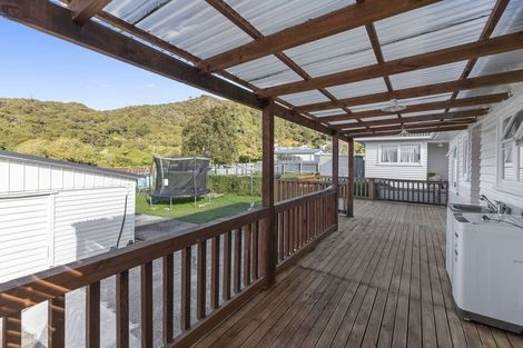 Photo of property in 15 Kowhai Street, Wainuiomata, Lower Hutt, 5014