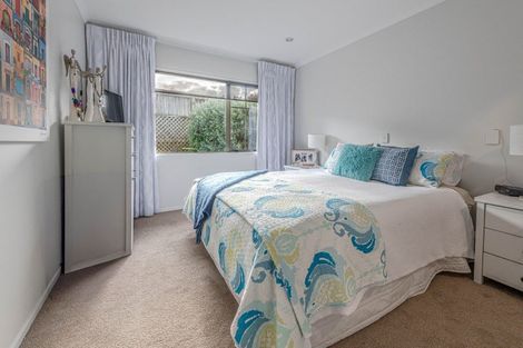 Photo of property in 22 Lakeridge Close, Rangatira Park, Taupo, 3330