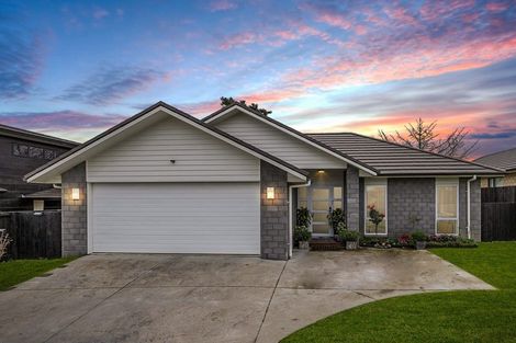 Photo of property in 37 Longbow Terrace, Flagstaff, Hamilton, 3210