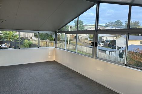Photo of property in 14 Helena Street, Massey, Auckland, 0614
