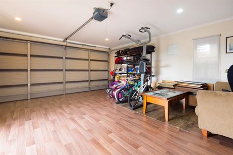 Photo of property in 48 Kirikiri Drive, Papakura, 2110