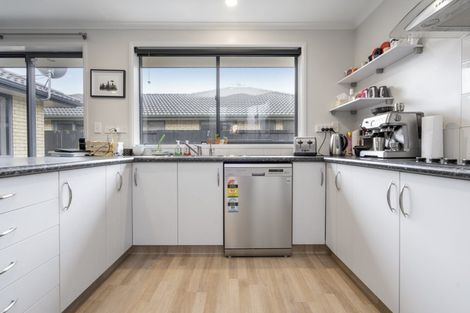 Photo of property in 12 Earlswood Avenue, Hamilton East, Hamilton, 3216